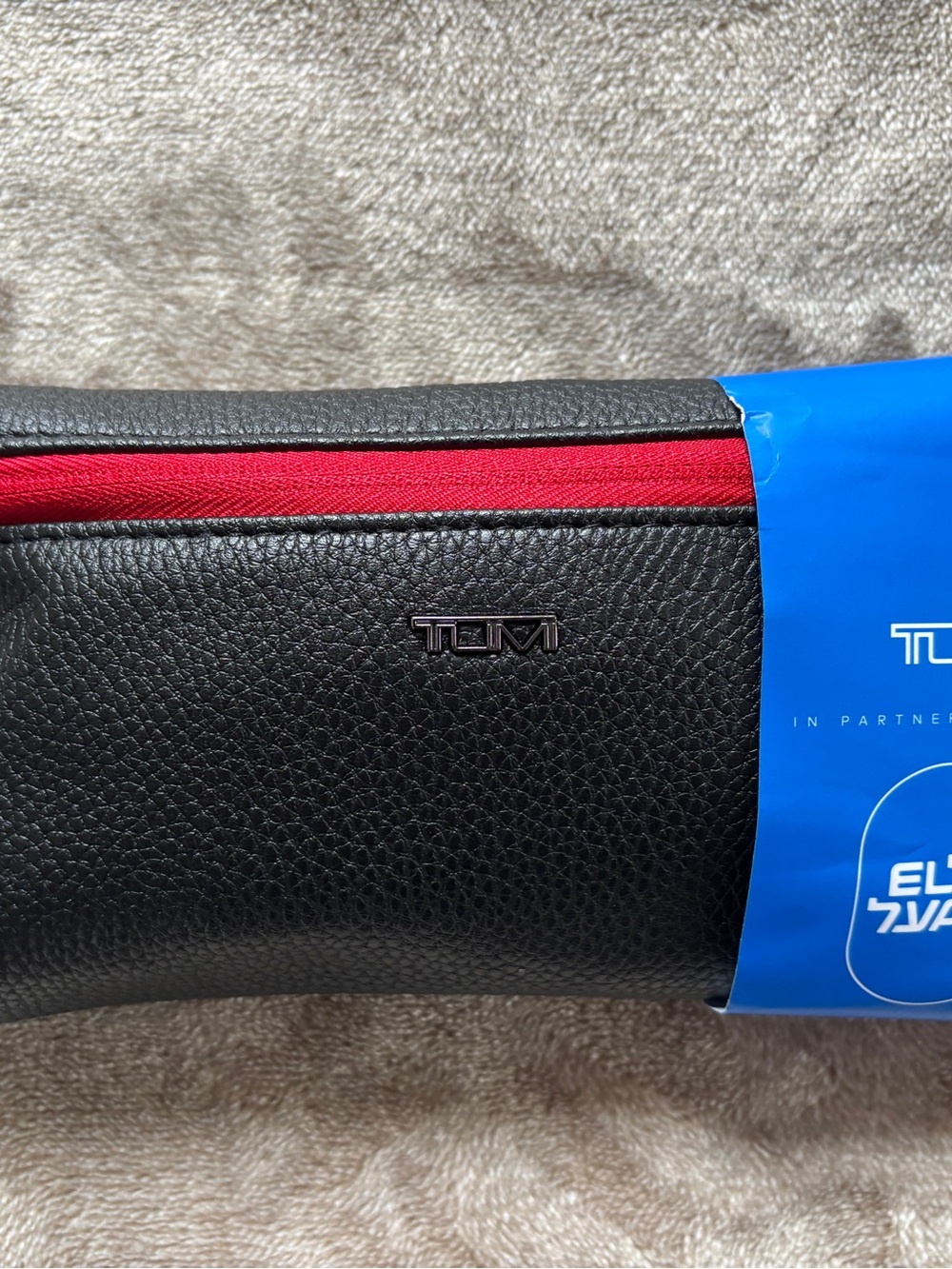 Tumi Amentity Kit for El Al Airline - Picture 4 of 8